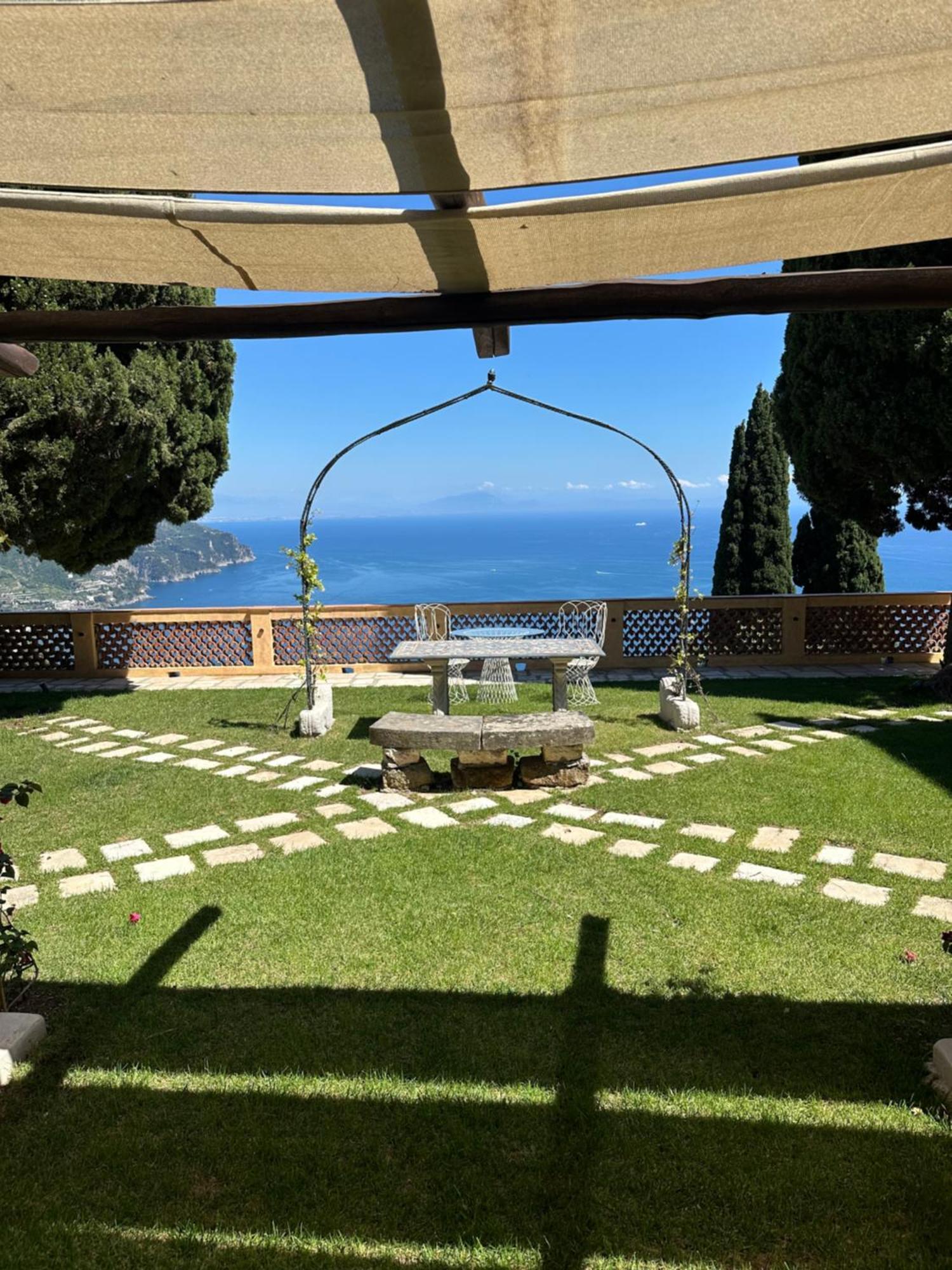 Villa Barluzzi Равело Екстериор снимка
